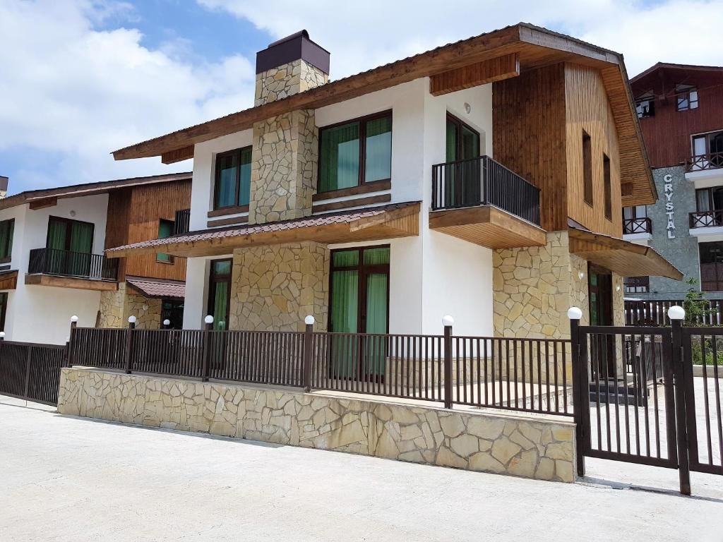 Виллы Crystal Town House Бакуриани-49